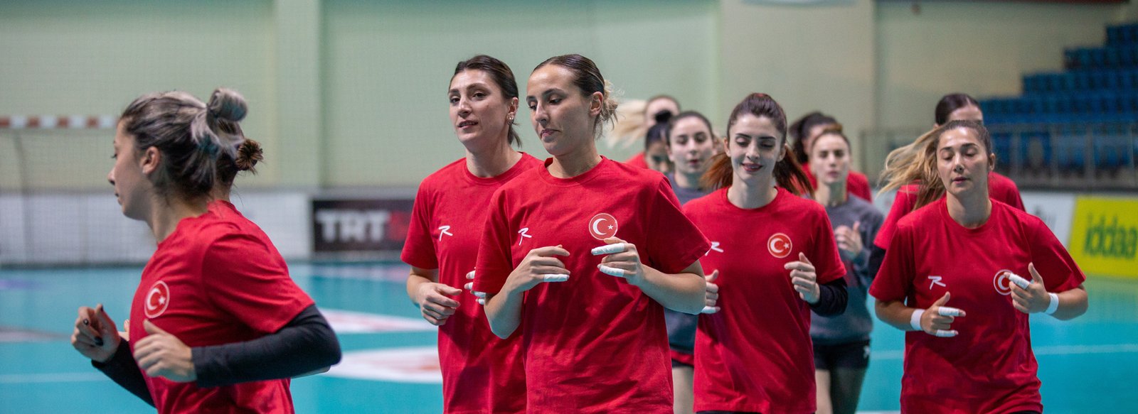 A milli kadın hentbol takımı medya ile buluştu (46)