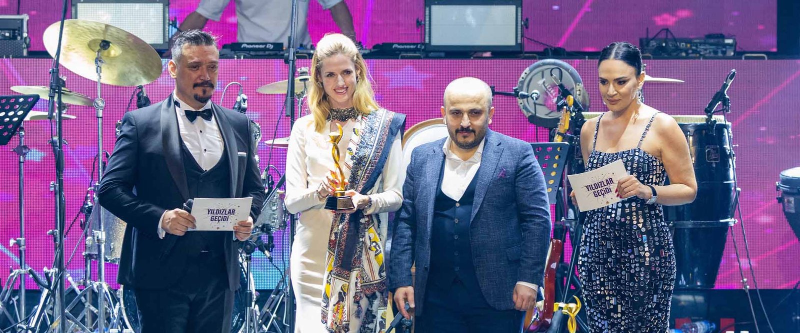 Alanya yıldızlar geçidi Ödül töreni müzik Şöleni 1