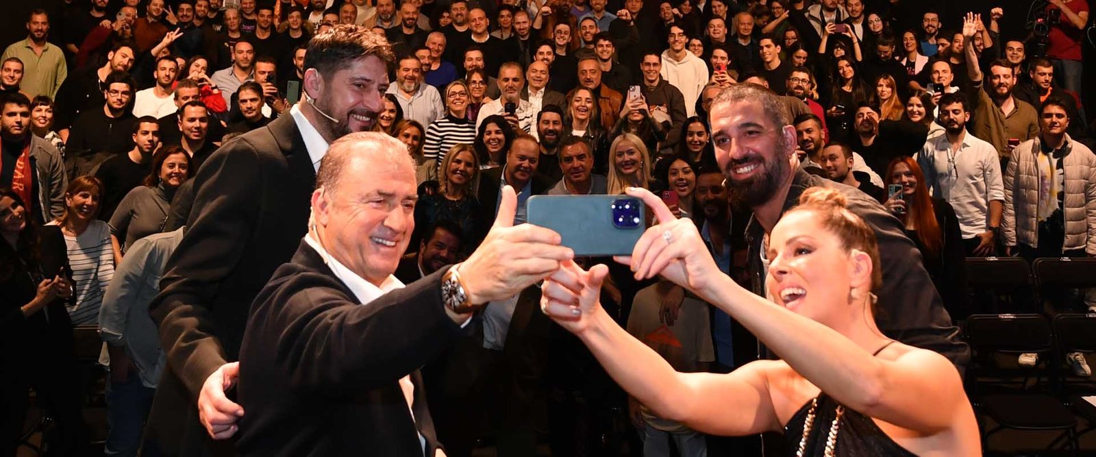 Fatih terim, arda turan, Ümit davala İstanbul komedi festivali (4)