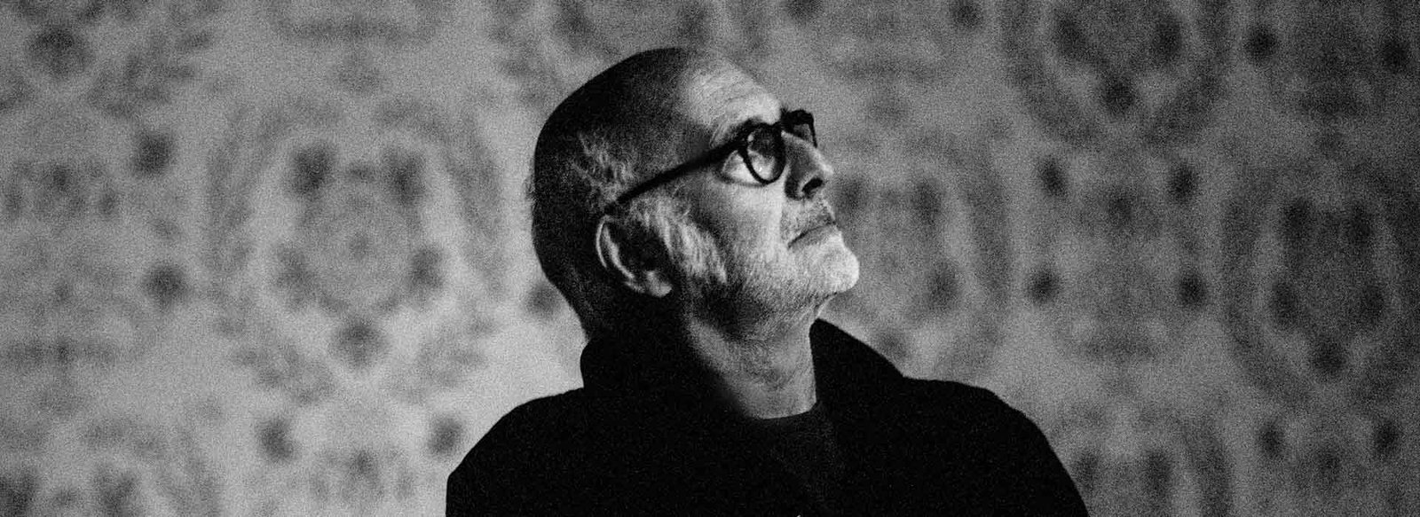 Ludovico einaudi underwater tour zorlu psm