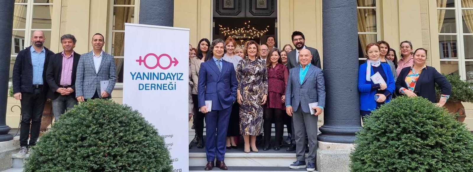 Şiddetin Görünmeyen Yüzü YANINDAYIZ Derneği (1)