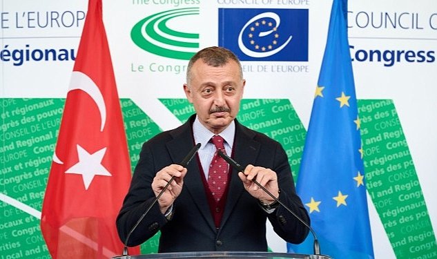 Avrupa konseyi nde depremzedeler icin saygi durusu 5110.jpg