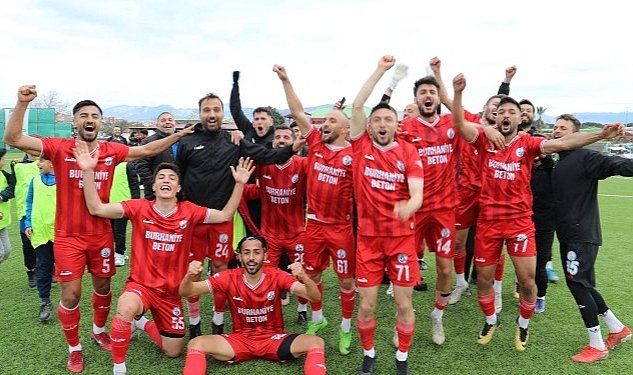 Burhaniye belediyespor 3 lig yolunda dolu dizgin devam ediyor 9492.jpg
