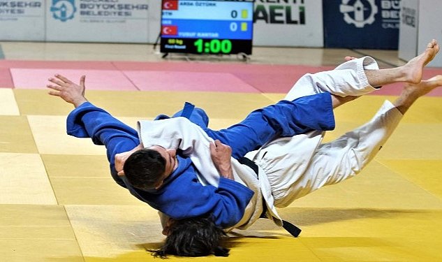 Gencler turkiye judo sampiyonasi nin acilis seremonisi yapildi 2296.jpg