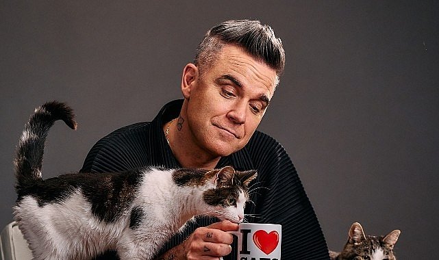 Purina nin yeni kampanyasinda basrol felix ve robbie williams in 9541.jpg