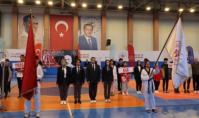 2022 2023 yili okul sporlari taekwondo kyorugi gencler kiz erkek grup musabakalari nevsehir de basladi 781.jpg