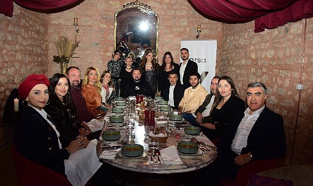 Seckin isimler dora magazin arsavev iftarinda bir araya geldi 7541.jpg