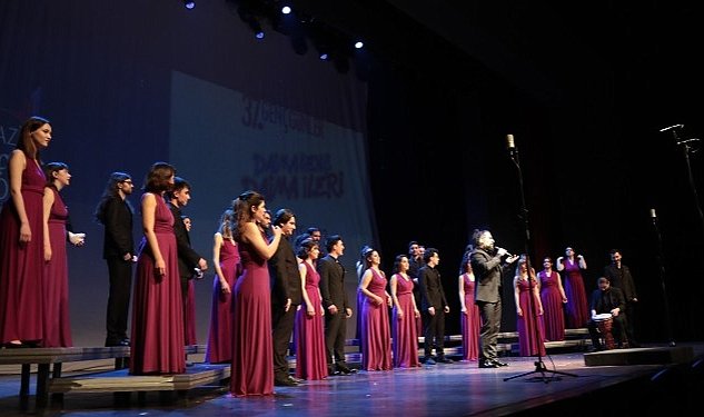 37 genc gunler bogazici genclik korosu konseri yle basladi 4408.jpg