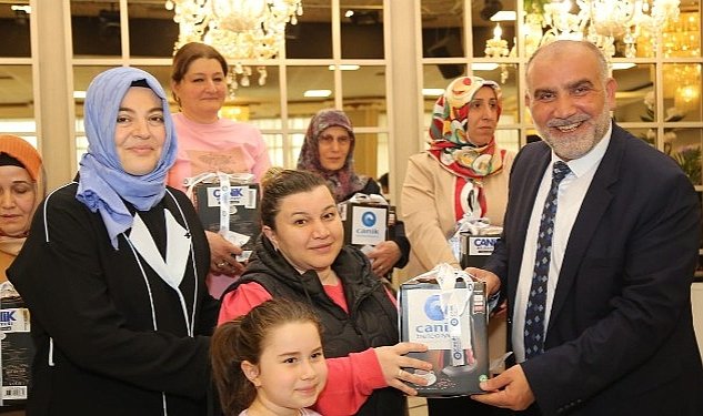Baskan sandikci annelerimiz yuce gonulleri ve fedakar ruhlari ile daima yanimizdadir 439.jpg