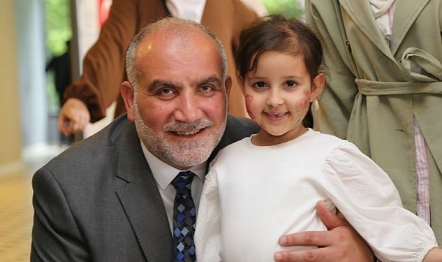 Baskan sandikci colyak in farkindayiz 6517.jpg