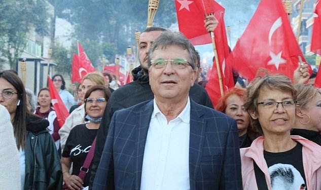 Edremit belediye baskani arslan 19 mayis i kutladi 8864.jpg