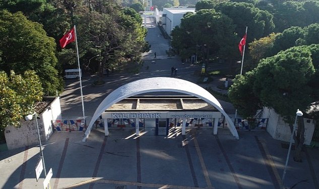 Kulturpark in iki kapisinda restorasyon basliyor 4455.jpg