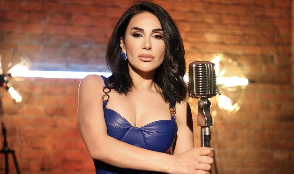 Songül Özdemir ''Uslanmıyor Bu''