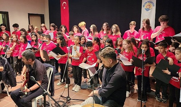 Golcuk belediyesi cocuk korosu ndan muhtesem konser 373.jpg