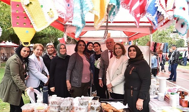 Kemalpasa kiraz festivali 50 yili doldurdu 6775.jpg