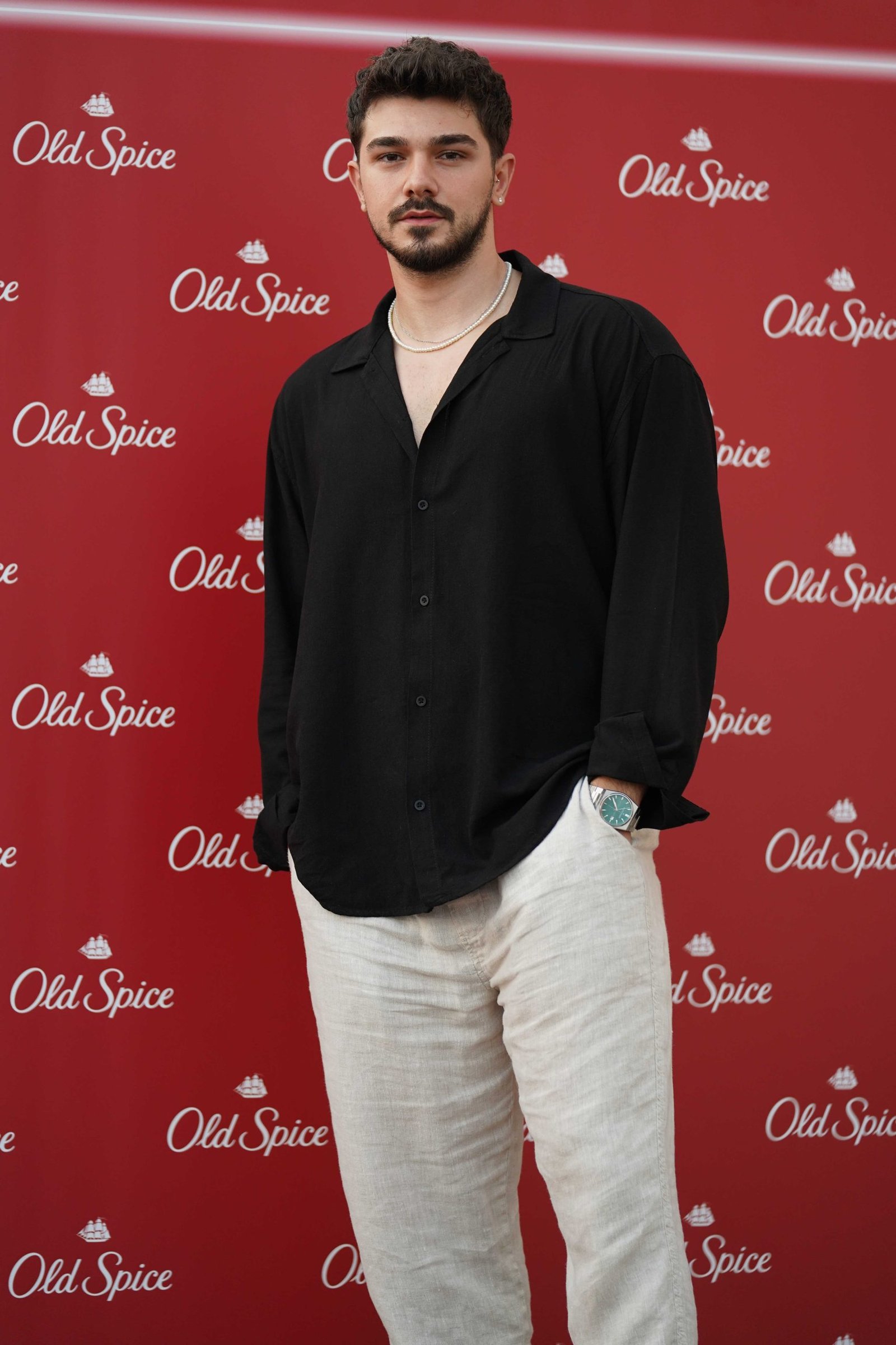 Old Spice in Kokularıyla Dolu Akşam Yemeği 16 ROOF ta Unutulmaz Anlar (4)