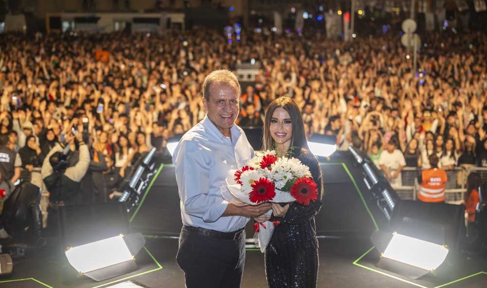 Simge Sağın ın Muhteşem Performansıyla Açılan Uluslararası Tarsus Festivali (3)