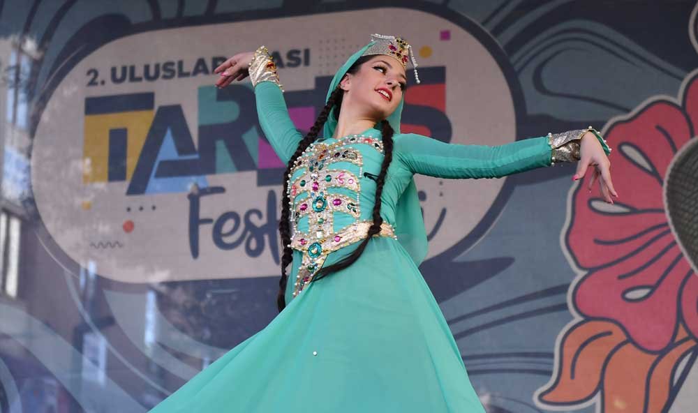 Simge Sağın ın Muhteşem Performansıyla Açılan Uluslararası Tarsus Festivali (4)