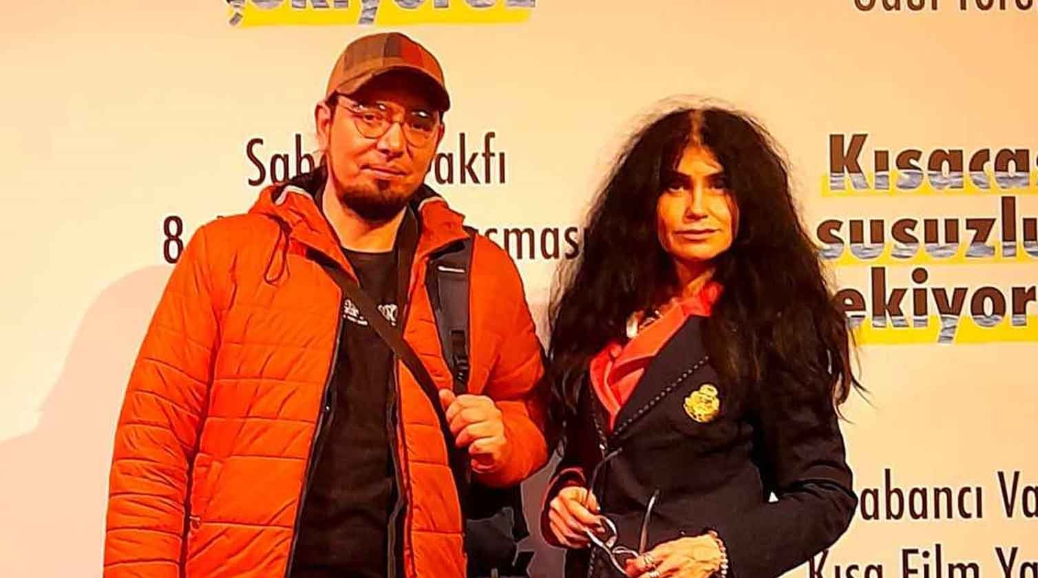 Satır Araları Film  Eleştirmeni Çiğdem Yorgancıoğlu Ile 8. Sabancı vakfı Kısa Film Yarışması Ödül Gecesi Su Yeşili İzlenimleri