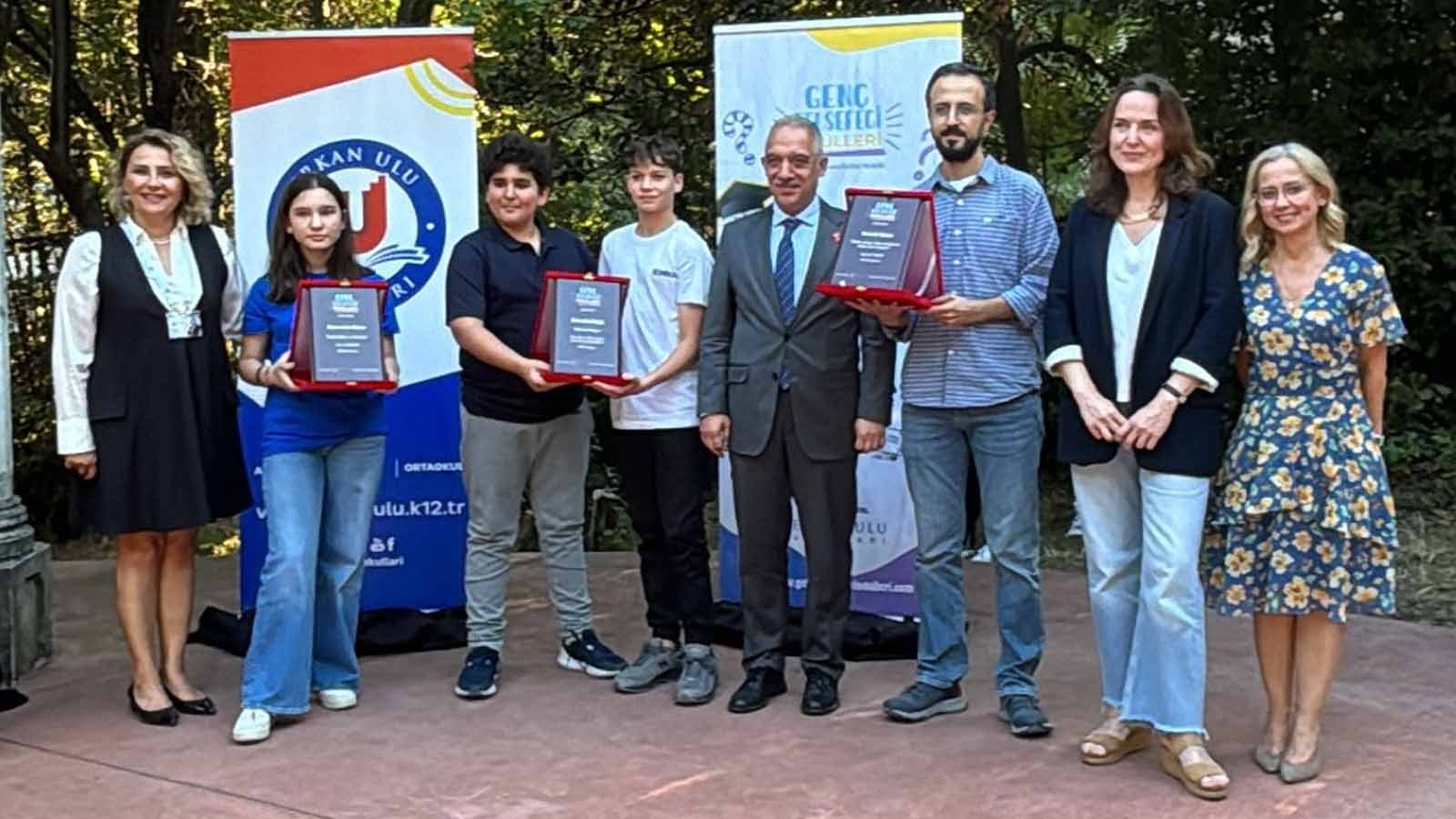 Coğrafyanın Mutluluğa Etkisi Genç Felsefecilerin Gözünden Bir İnceleme