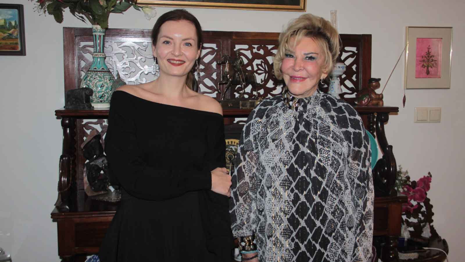 Gülsin onay barış Çocuk orkestrası ve geliştirme derneği’nin en büyük destekçilerinden eylül aşkın İle… Özel söyleşi