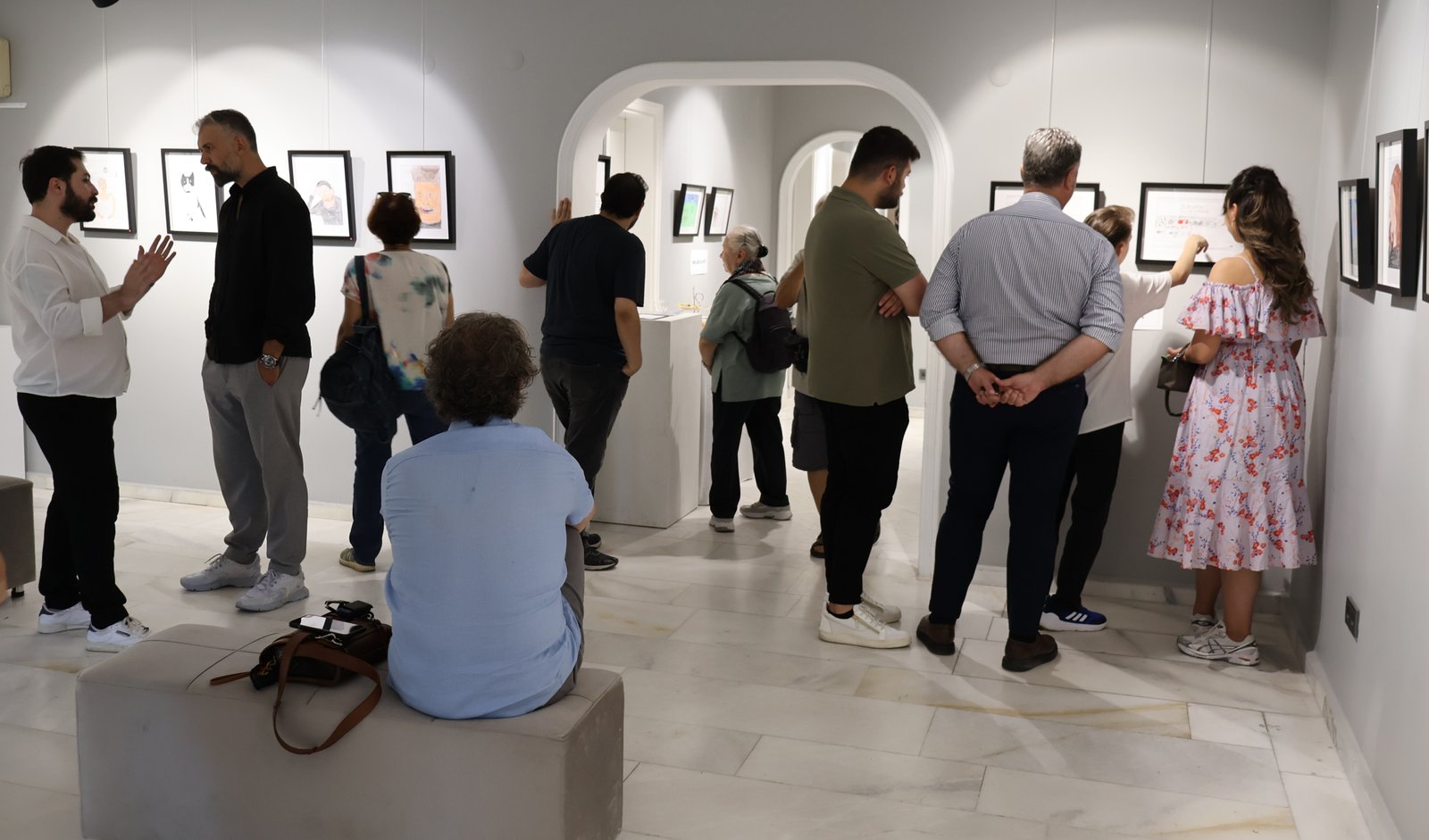 13 yaşındaki ressamdan İlk kişisel sergi evlex tartunya sanatseverlerle buluştu (2)