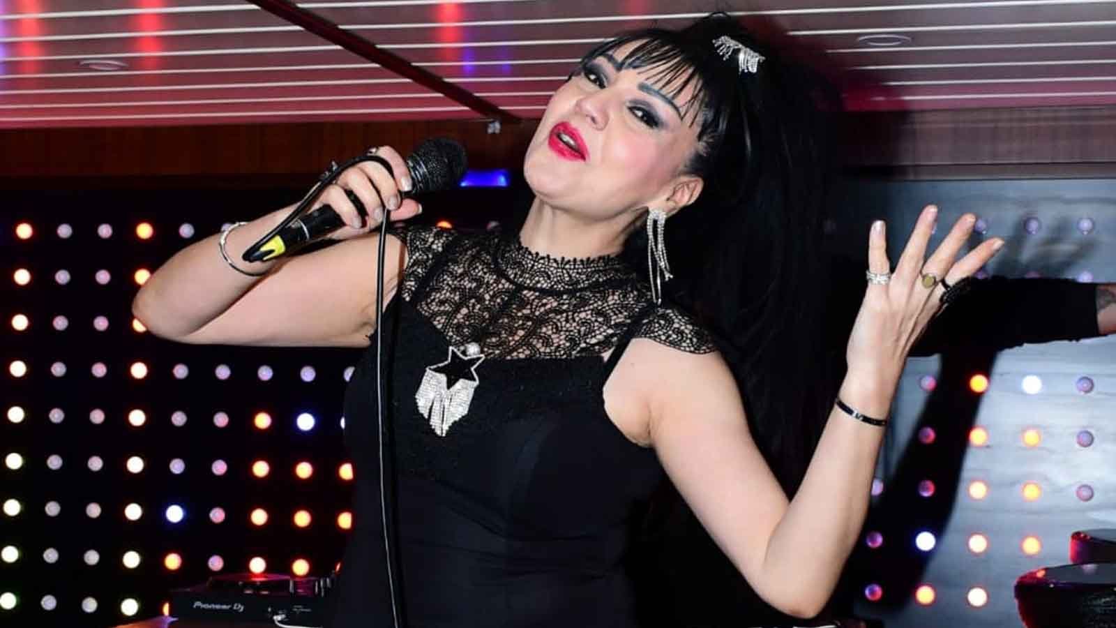 Türk Dünyasının Kraliçesi Şahsenem, Areş Gemisi'nde Hayranlarıyla Buluşuyor