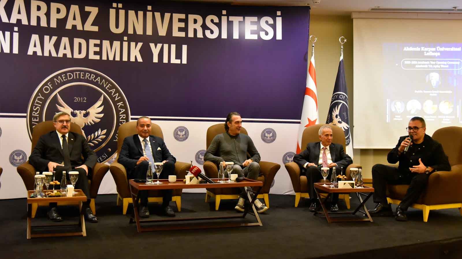 Akdeniz Karpaz Üniversitesi'nde 2025-2026 Akademik Yılı Görkemli Törenle Açıldı