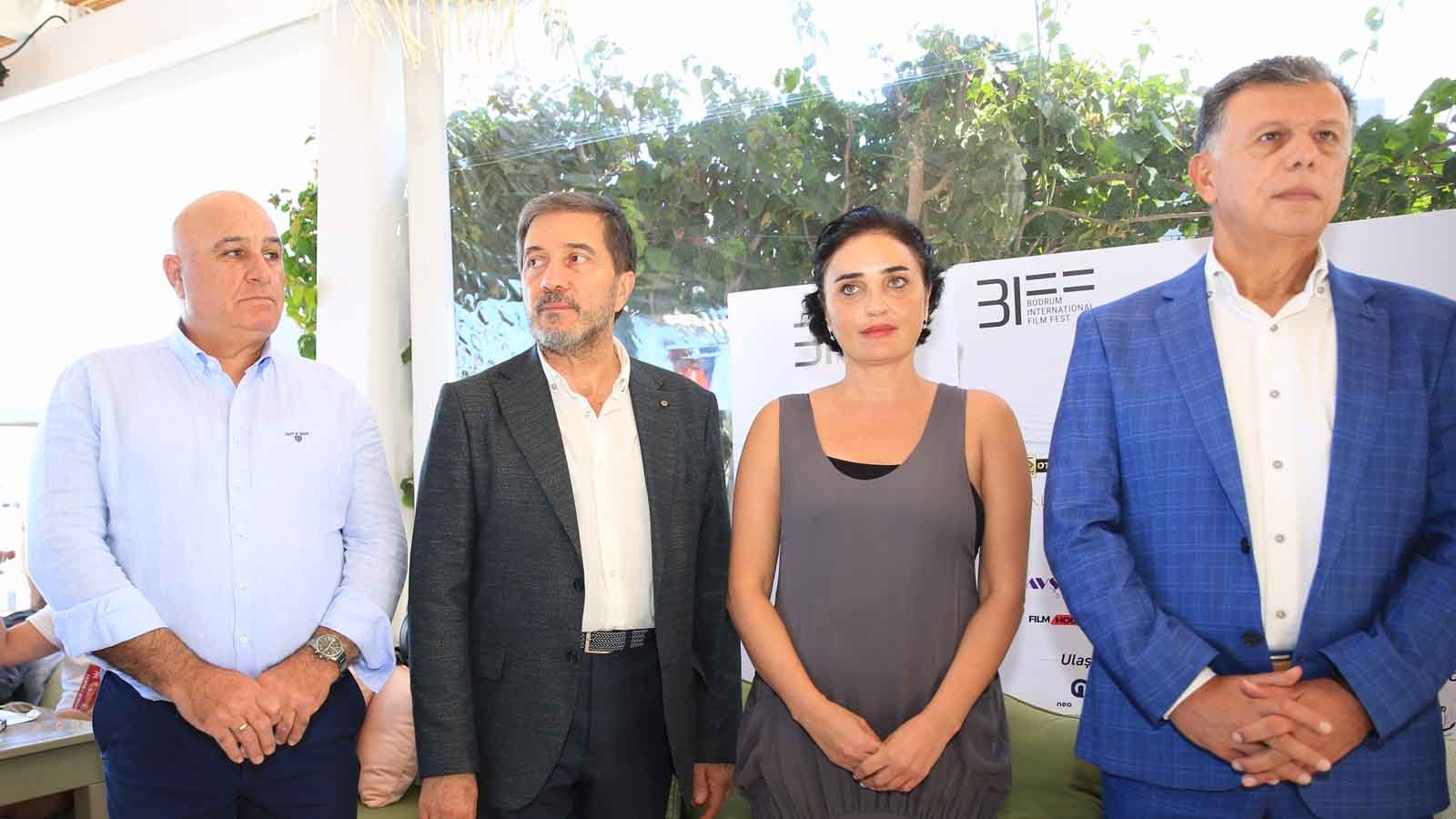 'nin İki yakası sinemayla buluştu bi umut fadik sevin atasoy (4)