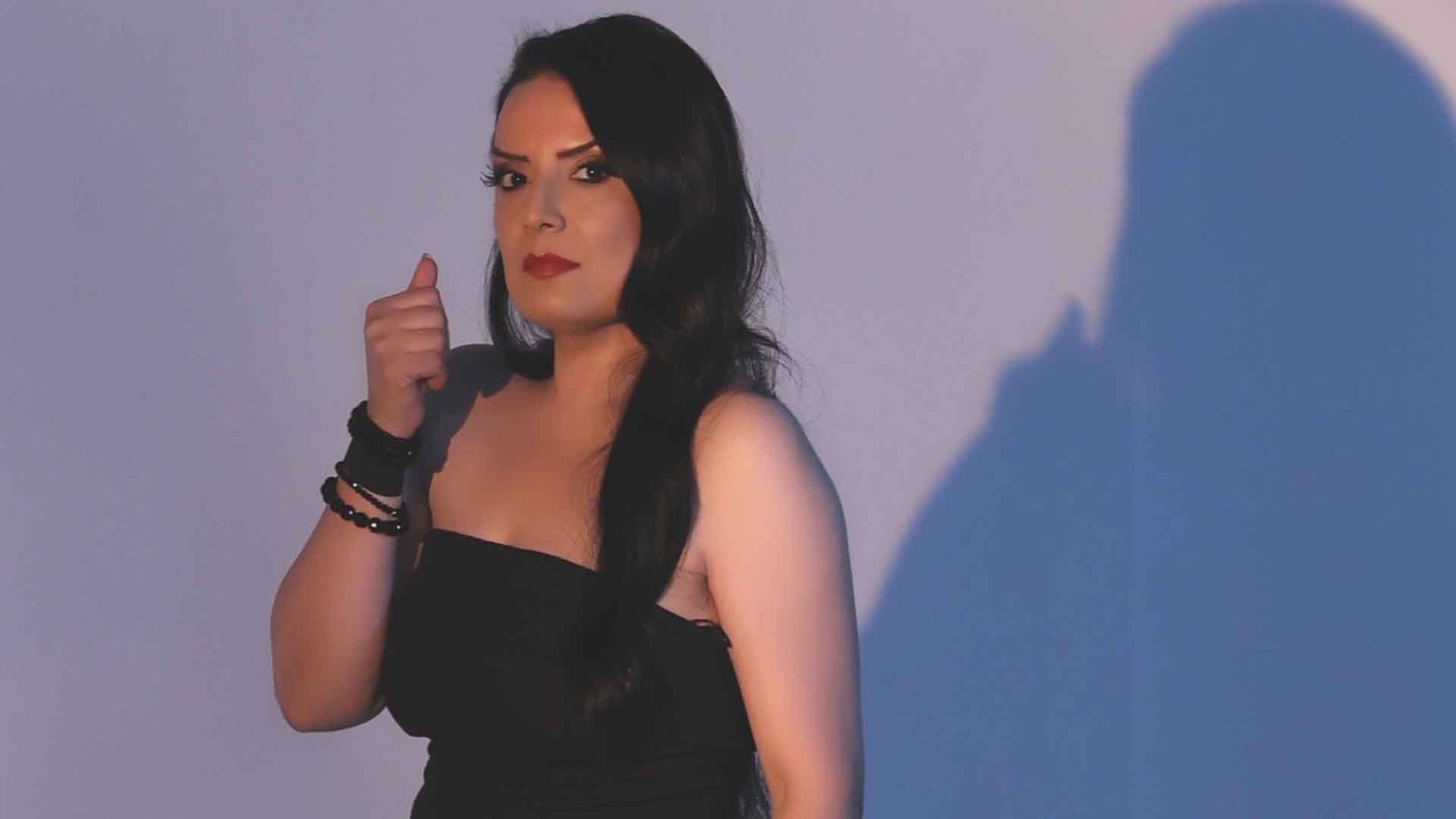 'den sonbahara damga vuracak Şarkı bile bile (3)