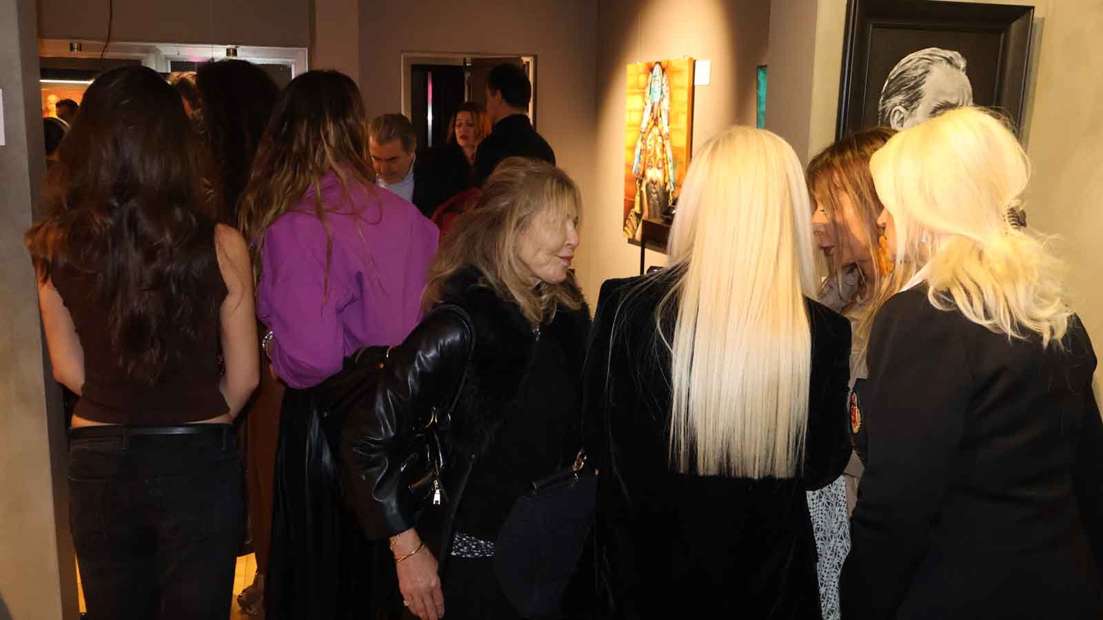 Ressam Banu Sağnak’ın “Dönüşüm” sergisi Art Connection by Banu Sağnak Teşvikiye’de (3)