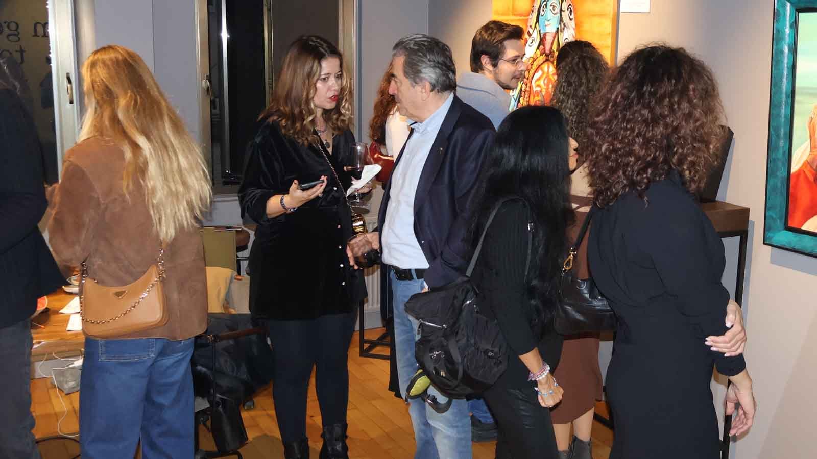 Ressam Banu Sağnak’ın “Dönüşüm” sergisi Art Connection by Banu Sağnak Teşvikiye’de (5)