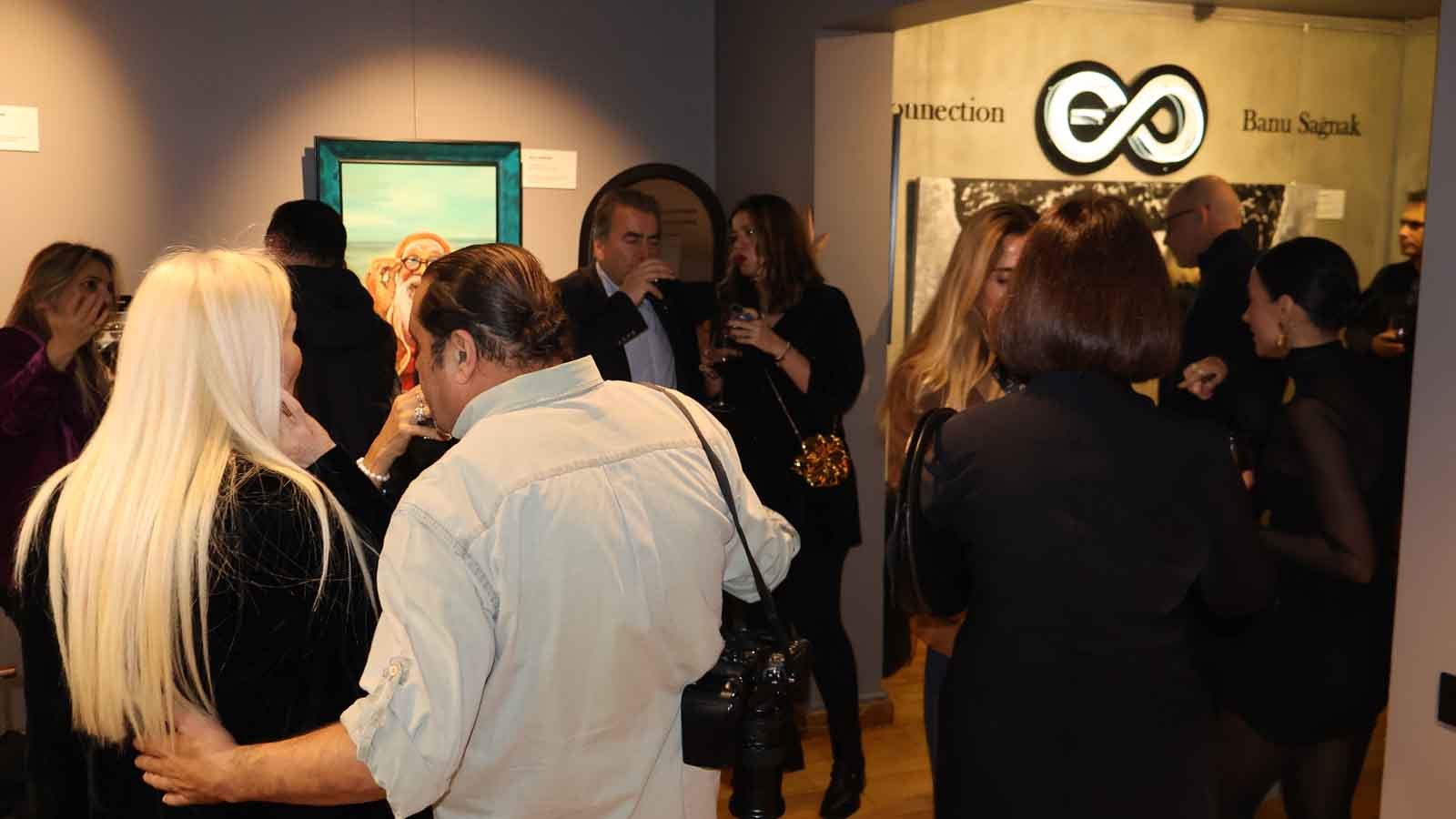 Ressam Banu Sağnak’ın “Dönüşüm” sergisi Art Connection by Banu Sağnak Teşvikiye’de (6)