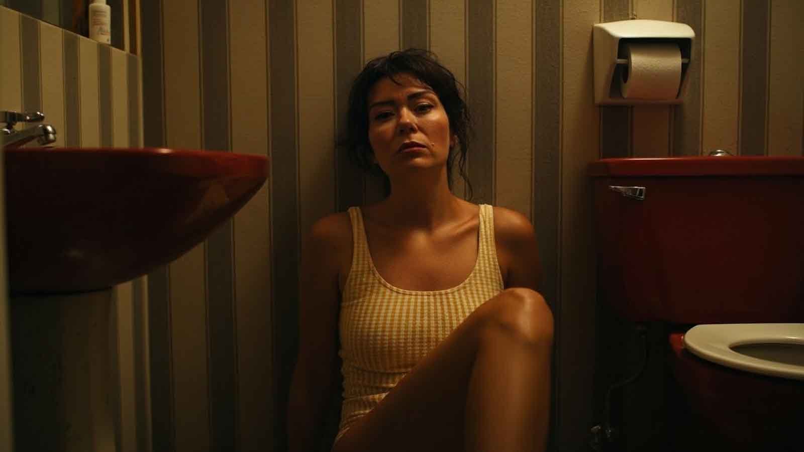 Burcu Kurt’tan Yeni Single Aşk Gerek Dijital Platformlarda Yayında (2)