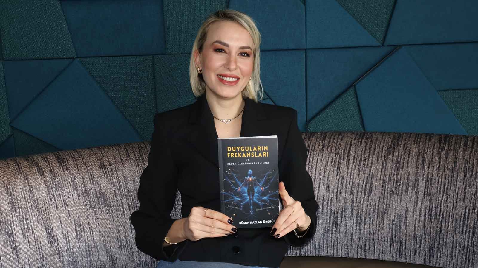 Büşra Nazlan Üregül Özge Zeki, Mutluluğun İzindeki Sohbetler, 11. Bölüm (4)