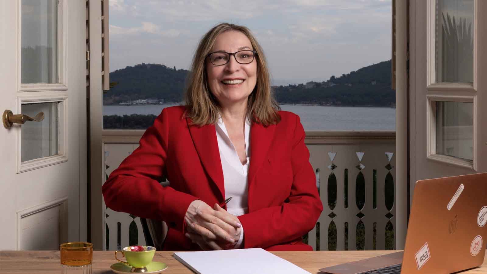 Ayşe Nazmiye Uça “Maço Yönetim Kültürü Korkuyla Ayakta Kalır” (1)