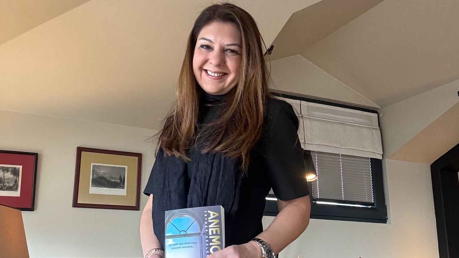 Zeynep Kesler Özdoğan'dan Toplumsal Baskıya Karşı Bir Başkaldırı Anemonlar Raflardaki Yerini Aldı!