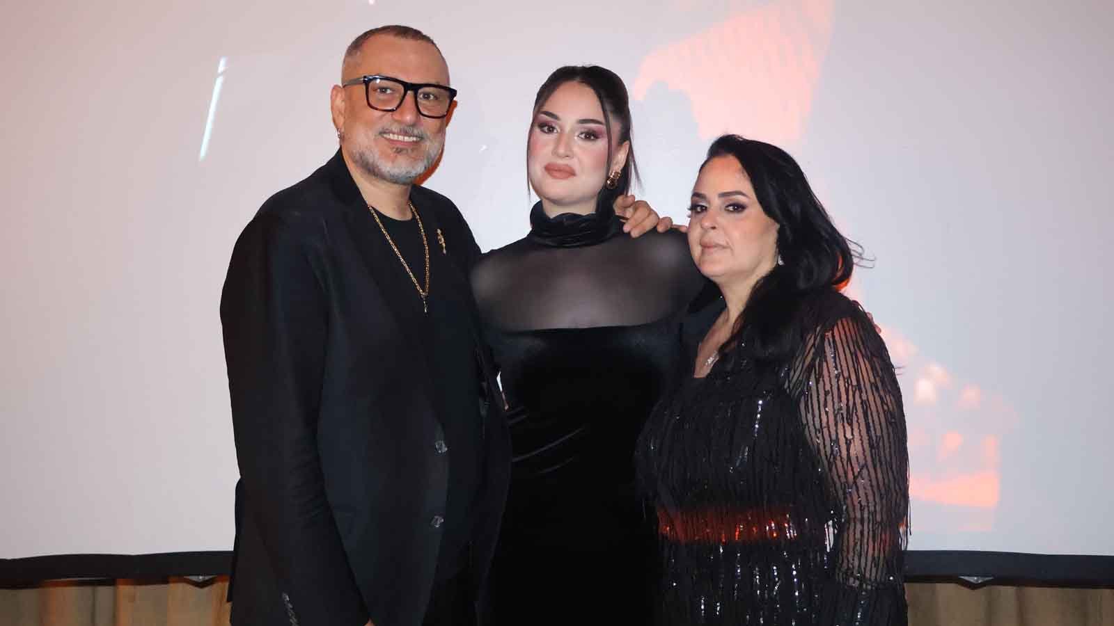 Naz Şenlendirici “Sahibi Yok” - Hüsnü Şenlendirici'nin klarnetiyle ilk single'ını çıkardı!