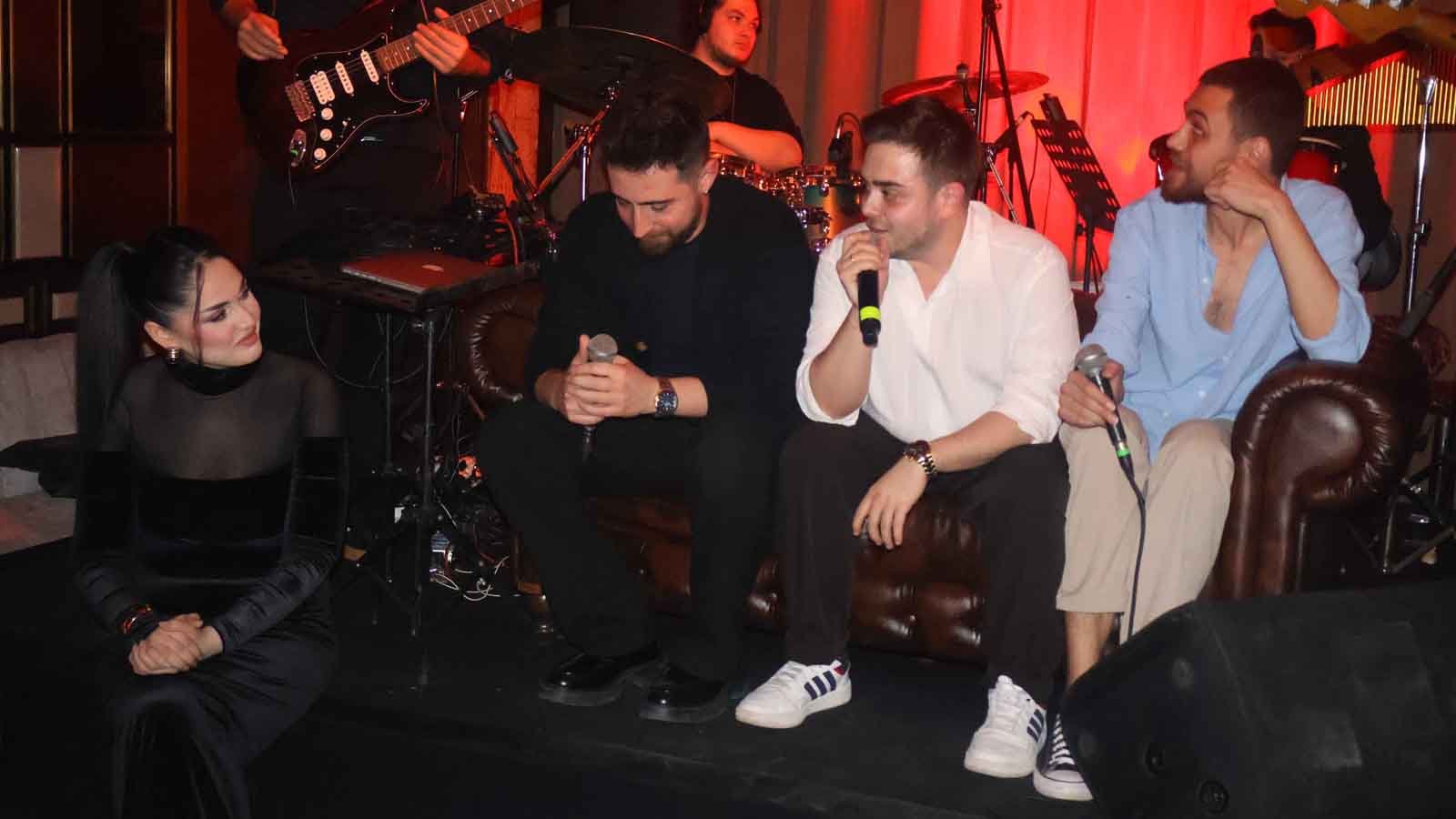 Naz Şenlendirici “Sahibi Yok” - Hüsnü Şenlendirici'nin klarnetiyle ilk single'ını çıkardı!