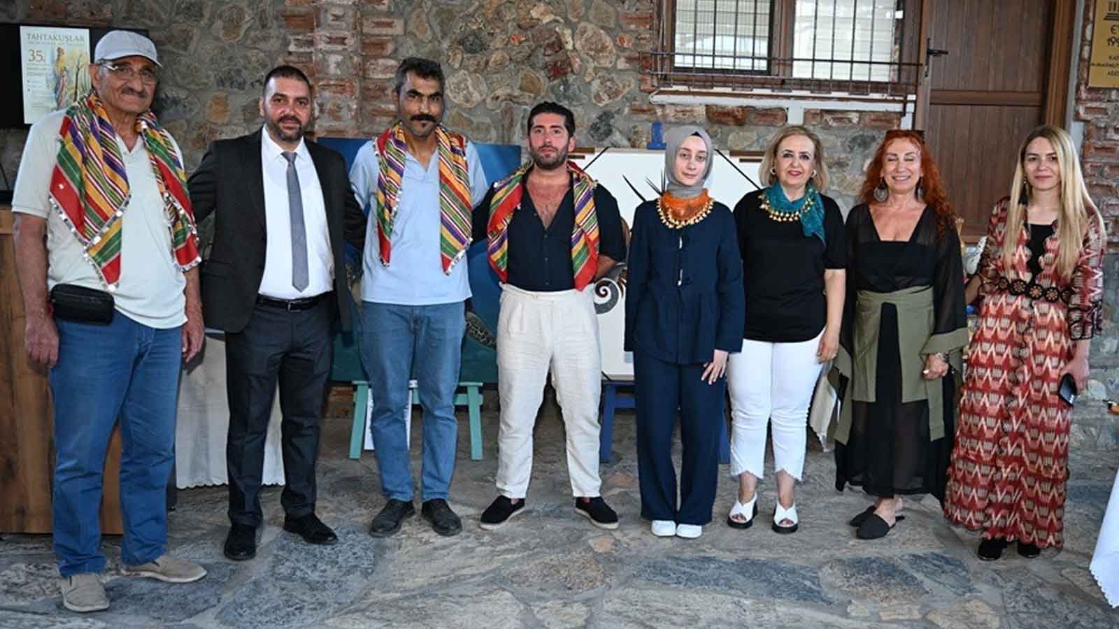 Tahtakuşlar’da 35. Yıl Sanat Buluşması Uluslararası Karma Sergi Açıldı (1)