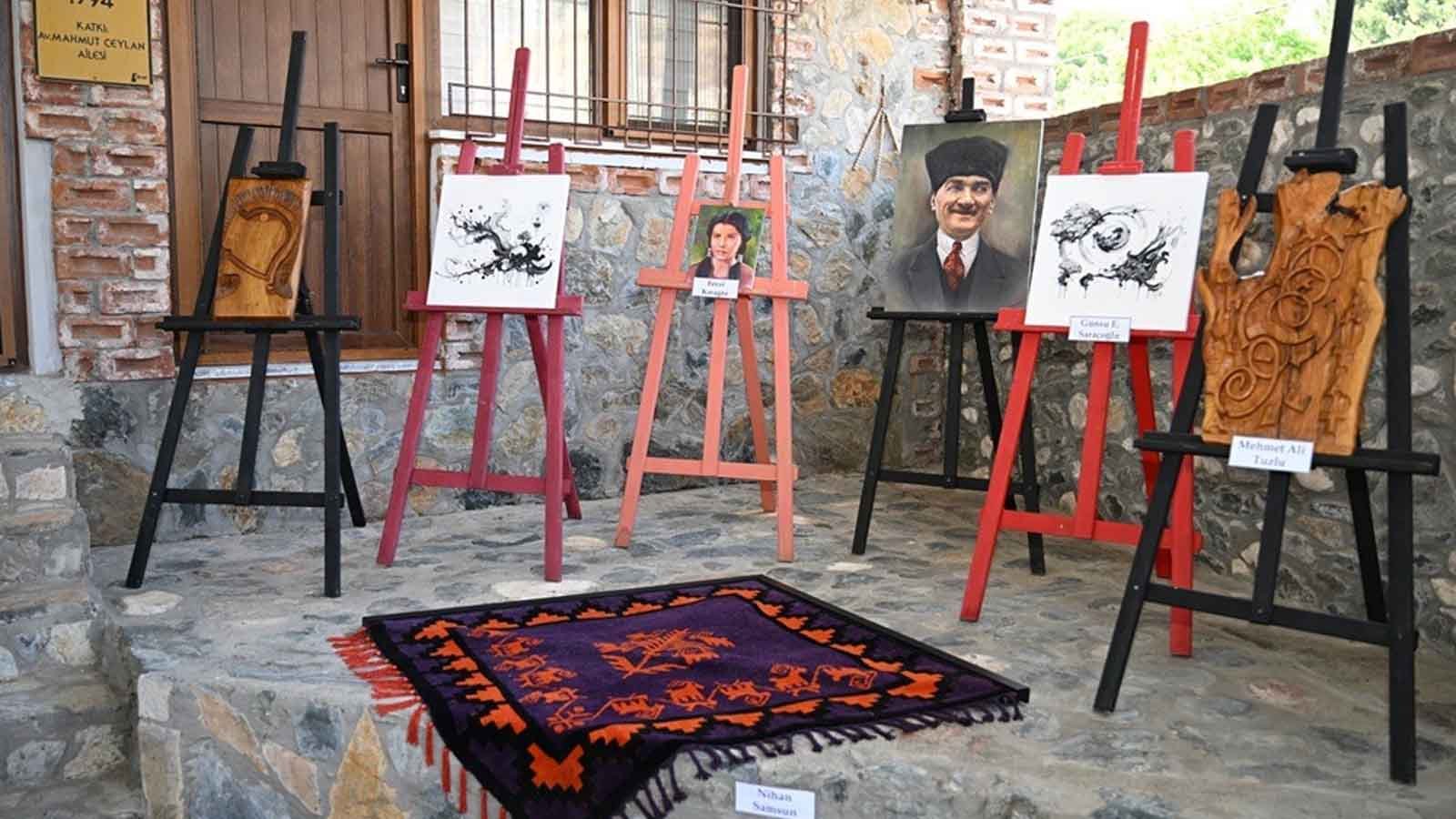 Tahtakuşlar’da 35. Yıl Sanat Buluşması Uluslararası Karma Sergi Açıldı (8)
