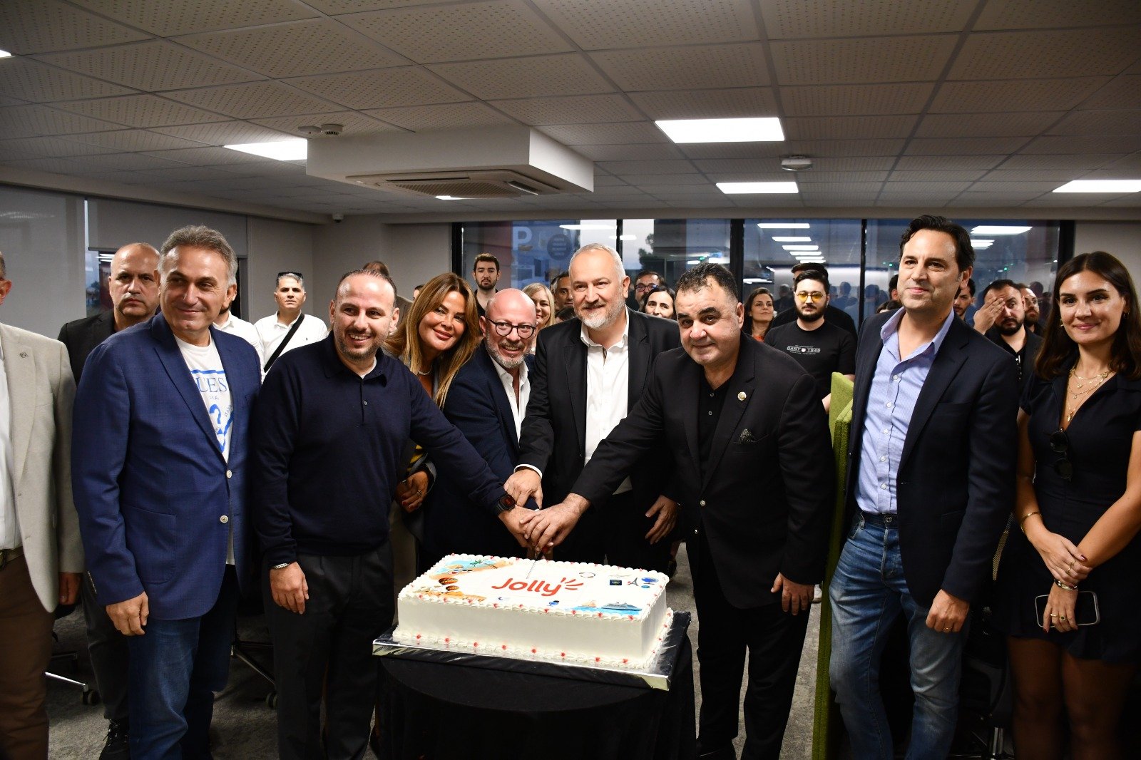 Jolly’nin Antalya Çağrı Merkezi Yeni Ofisinde Hizmete Başladı (3)