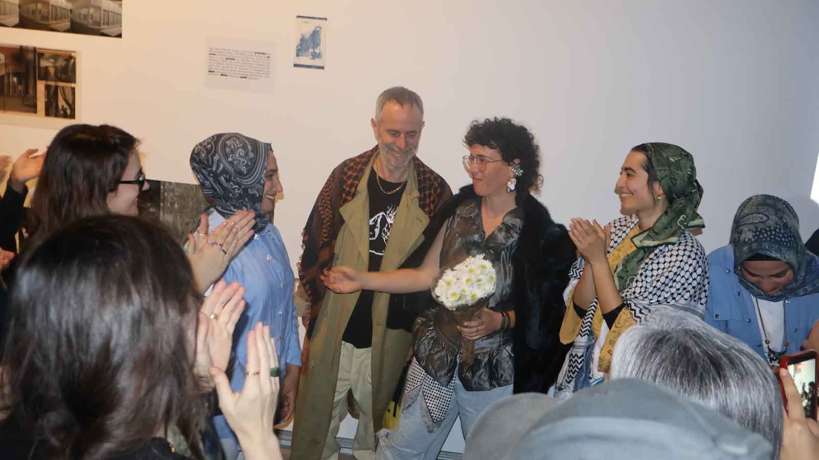 Salt Galata’da “İşi Olmayan Giremez” Sergisi Sanatseverlerle Buluştu (4)